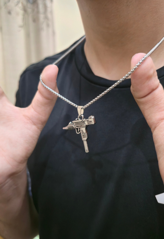 Uzi slick design chain +(gift bracelet)